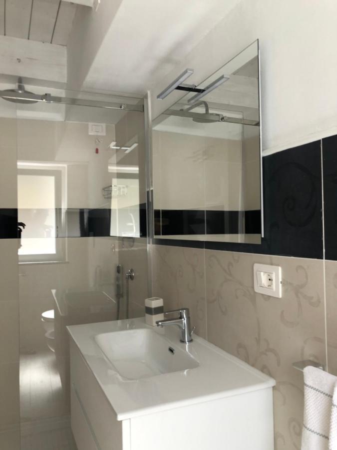 Un Capriccio - Ginepro Apartment Aieta Bagian luar foto
