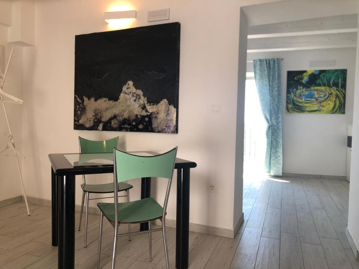 Un Capriccio - Ginepro Apartment Aieta Bagian luar foto