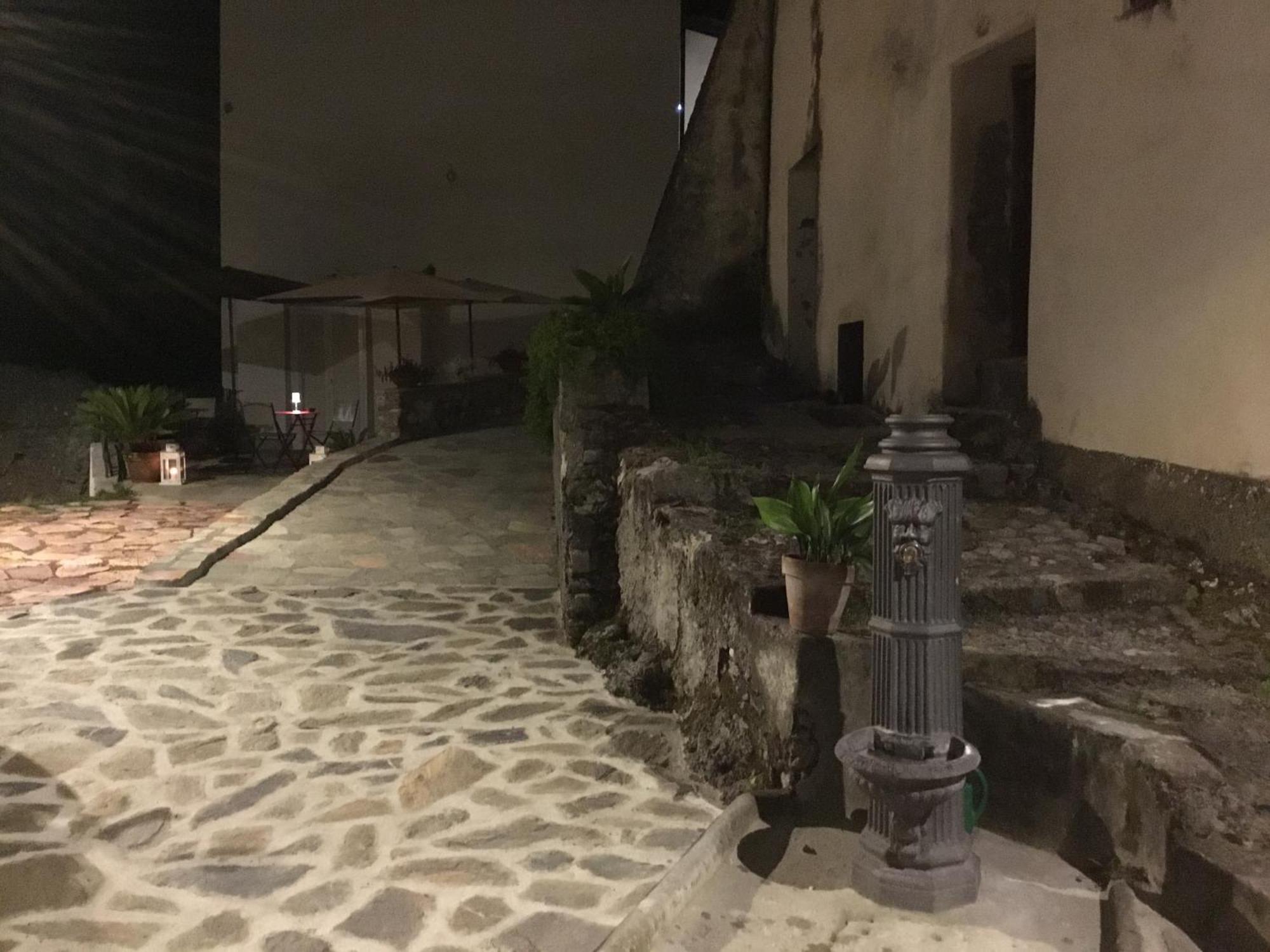 Un Capriccio - Ginepro Apartment Aieta Bagian luar foto